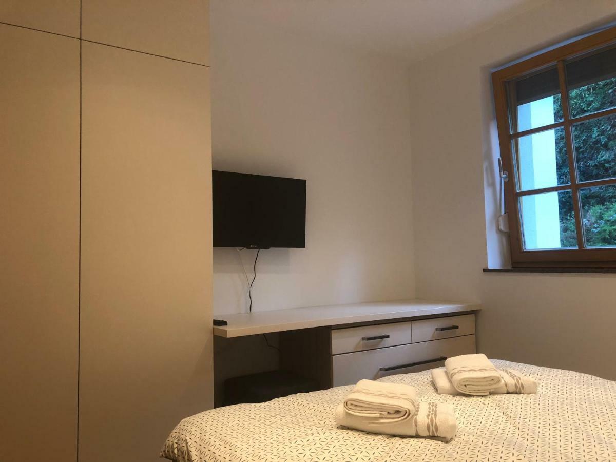 Apartmani Izvor - טוהליסקה טופליצה מראה חיצוני תמונה
