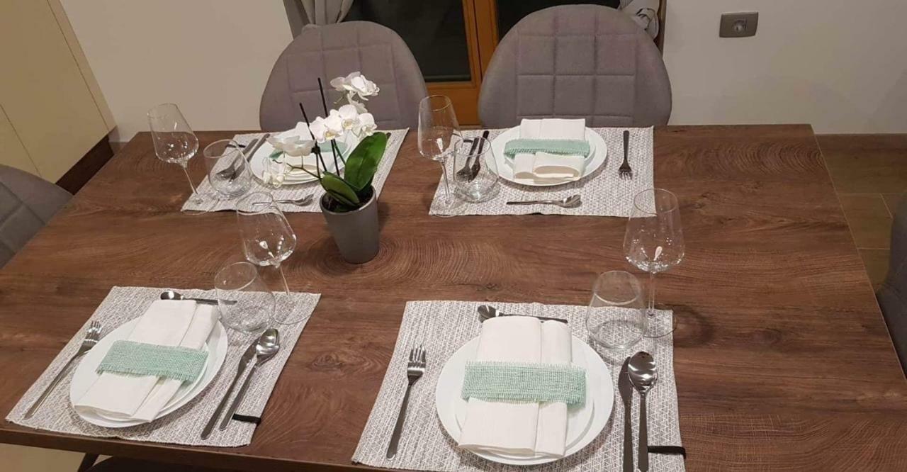 Apartmani Izvor - טוהליסקה טופליצה מראה חיצוני תמונה