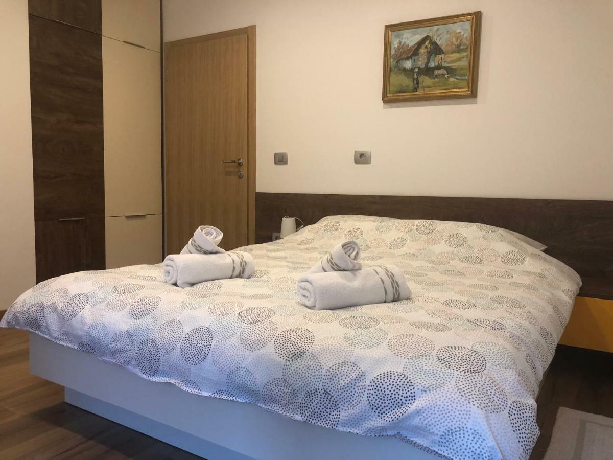 Apartmani Izvor - טוהליסקה טופליצה מראה חיצוני תמונה
