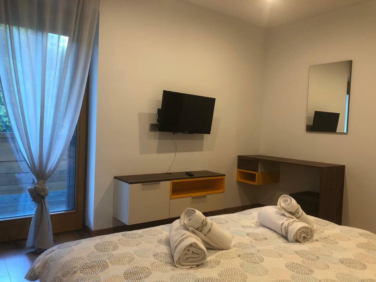 Apartmani Izvor - טוהליסקה טופליצה מראה חיצוני תמונה